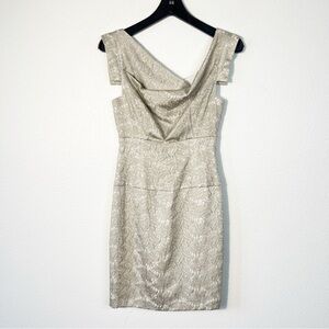 NWT  Black Halo Jackie O Chantilly Lace Mini Dress Classic Quiet Luxury Size 2